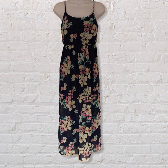 🛍 5 for $30 🛍 Sheer Floral Dress - Picture 1 of 4